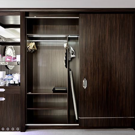 Crowne Plaza Bursa Convention Center & Thermal Spa By Ihg Екстер'єр фото Sliding wardrobe doors