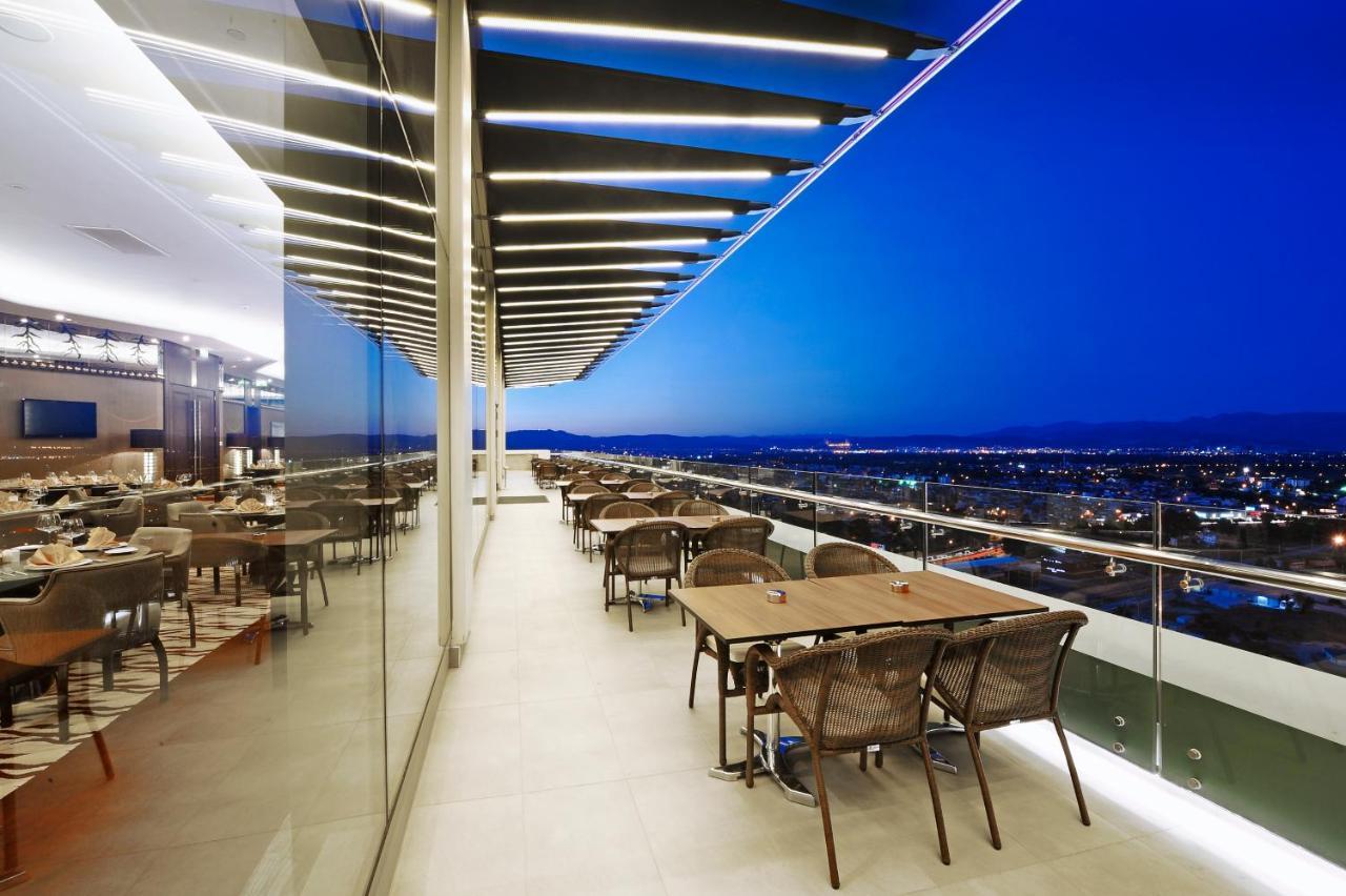 Crowne Plaza Bursa Convention Center & Thermal Spa By Ihg Екстер'єр фото The 360° Sky Lounge