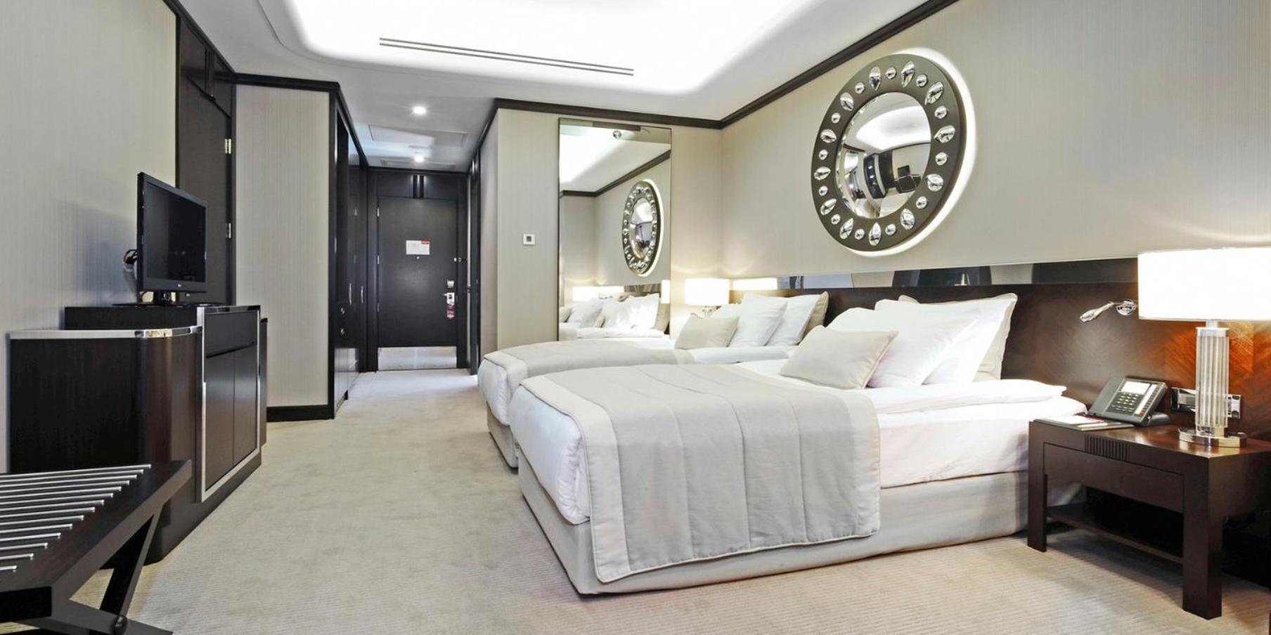 Crowne Plaza Bursa Convention Center & Thermal Spa By Ihg Екстер'єр фото A room at the hotel