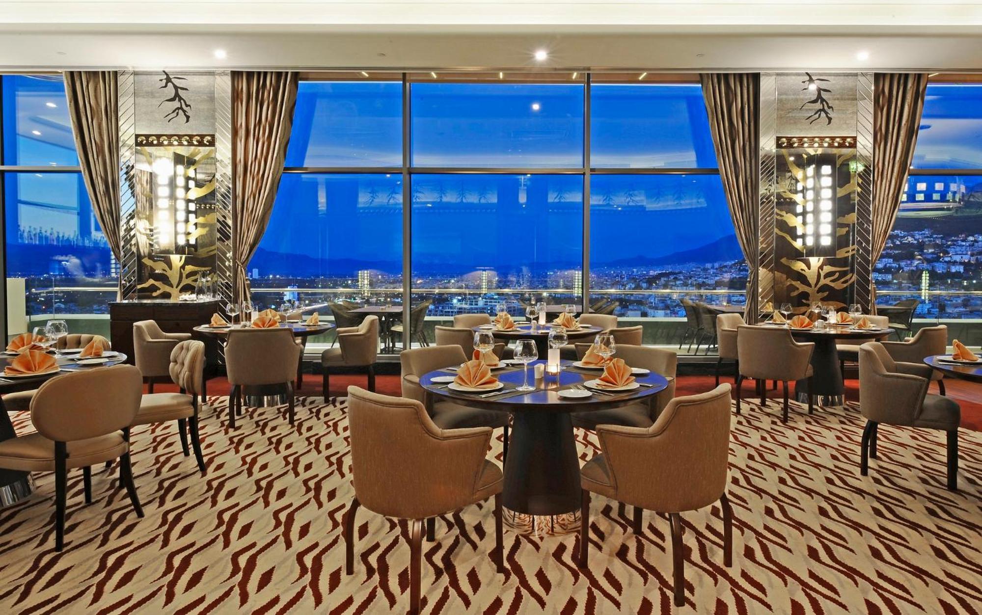 Crowne Plaza Bursa Convention Center & Thermal Spa By Ihg Екстер'єр фото The restaurant